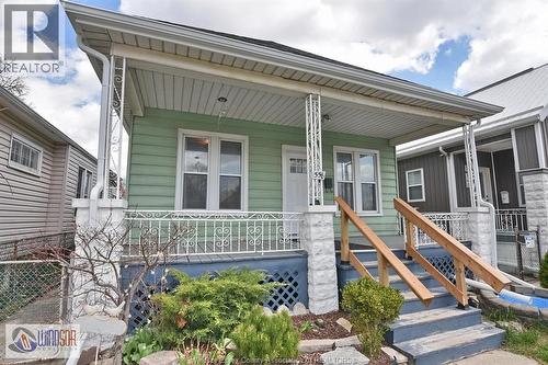 558 Elm, Windsor, ON - Outdoor