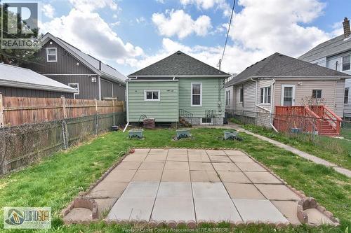 558 Elm, Windsor, ON - Outdoor
