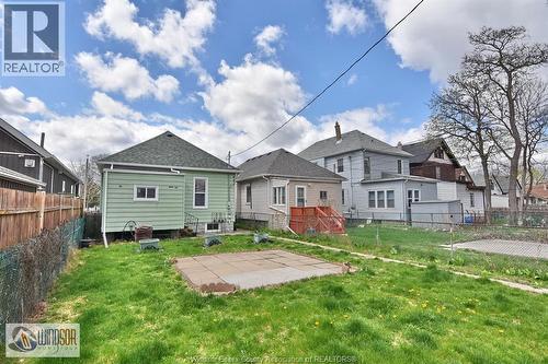 558 Elm, Windsor, ON - Outdoor