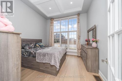 93 Trail Boulevard, Springwater, ON - Indoor Photo Showing Bedroom