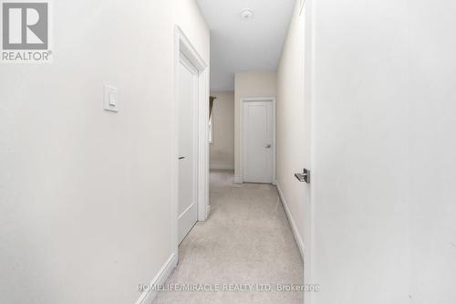 93 Trail Boulevard, Springwater, ON - Indoor Photo Showing Other Room