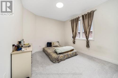 93 Trail Boulevard, Springwater, ON - Indoor Photo Showing Other Room