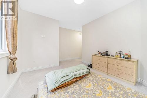 93 Trail Boulevard, Springwater, ON - Indoor Photo Showing Bedroom