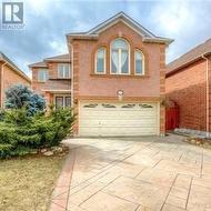 5237 FLORAL HILL CRESCENT Mississauga, ON L5V 1V4