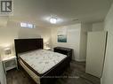5237 Floral Hill Crescent, Mississauga, ON  - Indoor Photo Showing Bedroom 