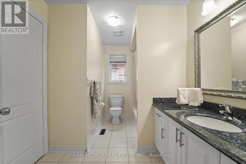3352 Erin Centre Boulevard, Mississauga, ON - Indoor Photo Showing Bathroom