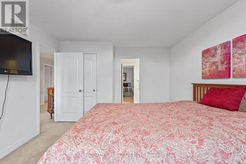 3352 Erin Centre Boulevard, Mississauga, ON - Indoor Photo Showing Bedroom