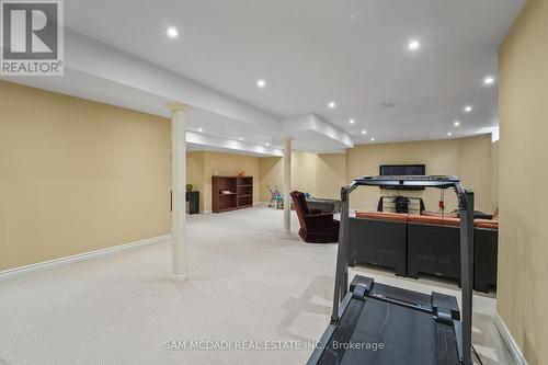 3352 Erin Centre Boulevard, Mississauga, ON - Indoor