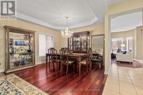 3352 Erin Centre Boulevard, Mississauga, ON - Indoor Photo Showing Dining Room