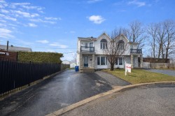64 Rue McElroy Gatineau (Gatineau), QC J8R 2T8