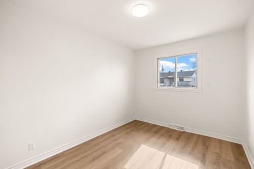 Bedroom - 4395 Rue Breton, Montréal (Pierrefonds-Roxboro), QC - Indoor Photo Showing Other Room
