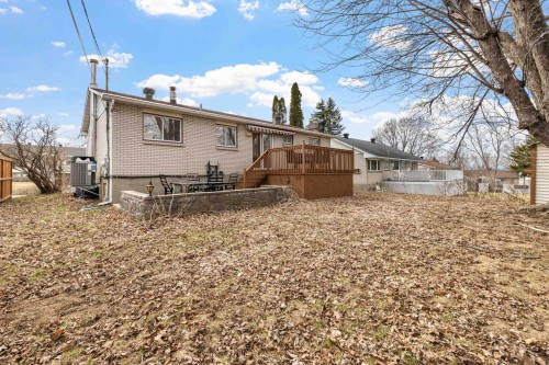 Courtyard - 4395 Rue Breton, Montréal (Pierrefonds-Roxboro), QC - Outdoor