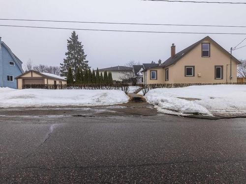 358 Dewe Ave, Thunder Bay, ON - Outdoor