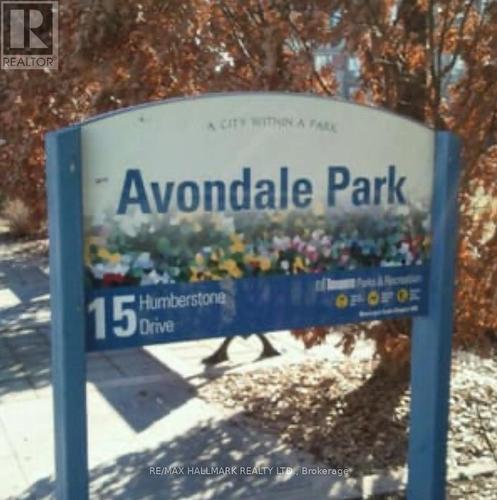 Steps To Avondale Park - 761 - 5 Everson Drive, Toronto, ON - Outdoor With View
