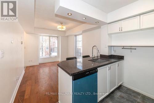 Kitchen W Breakfast Bar & Full Sized Appliances - 761 - 5 Everson Drive, Toronto, ON - Indoor Photo Showing Kitchen