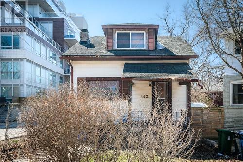 142 AUDREY AVENUE  Toronto, ON M1N 2Y1