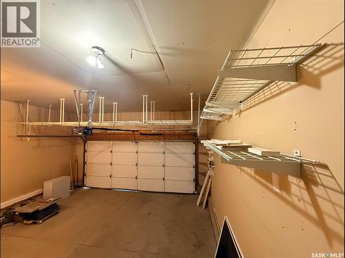 203 Konihowski Road, Saskatoon, SK - Indoor Photo Showing Garage