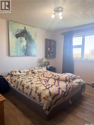 Mezzo Acreage Grid Road, Tompkins, SK - Indoor Photo Showing Bedroom