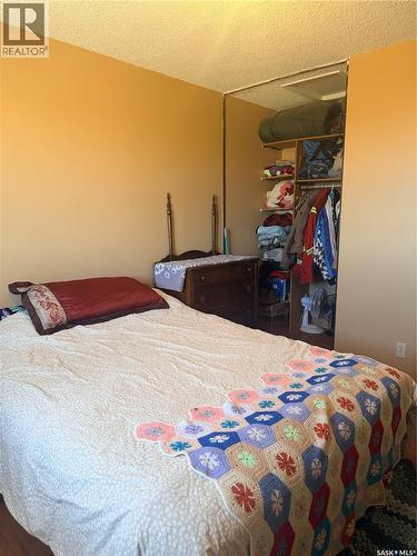 Mezzo Acreage Grid Road, Tompkins, SK - Indoor Photo Showing Bedroom