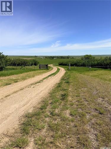 Mezzo Acreage Grid Road, Tompkins, SK 