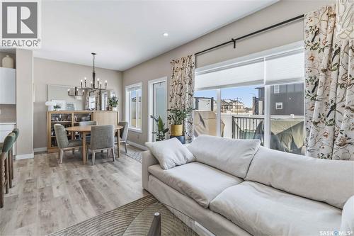 26 625 Dagnone Crescent, Saskatoon, SK - Indoor Photo Showing Living Room