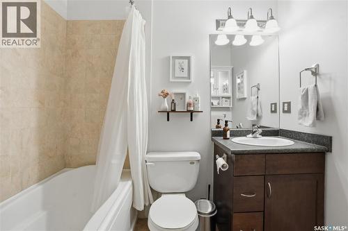 403 1013 Lansdowne Avenue, Saskatoon, SK - Indoor Photo Showing Bathroom