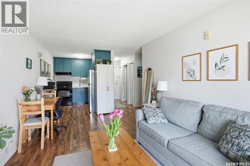 403 1013 Lansdowne Avenue, Saskatoon, SK - Indoor Photo Showing Living Room