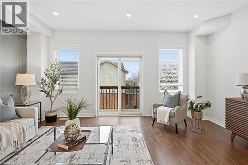 Walk out to deck - 122 E Dundas Street E Unit# 9, Waterdown, ON - Indoor Photo Showing Living Room