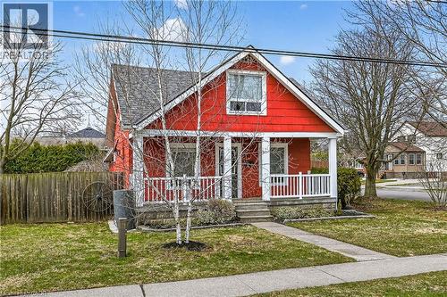 21 ROSE Avenue  Welland, ON L3C 2W8