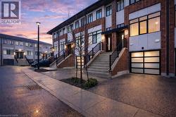 59 MARKLE Crescent  Ancaster, ON L9G 0H3