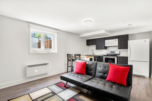 Salon - 4425A Rue Domville, Longueuil (Saint-Hubert), QC - Indoor Photo Showing Living Room