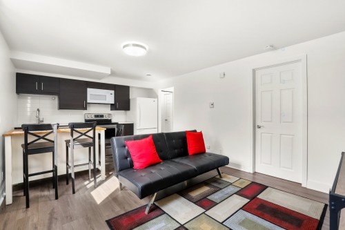 Salon - 4425A Rue Domville, Longueuil (Saint-Hubert), QC - Indoor Photo Showing Living Room