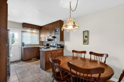 Kitchen - 419 Av. Westminster N., Montréal-Ouest, QC - Indoor Photo Showing Dining Room