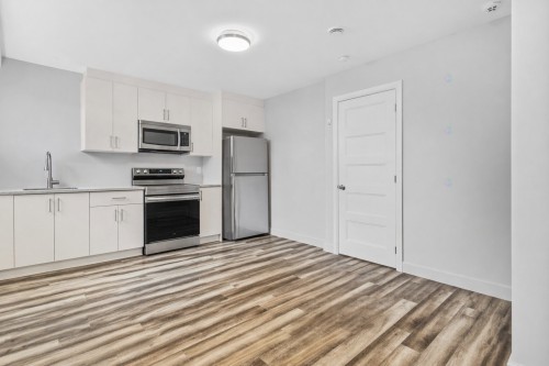 Living Room - 3752 Rue Gélineau, Longueuil (Saint-Hubert), QC - Indoor Photo Showing Kitchen
