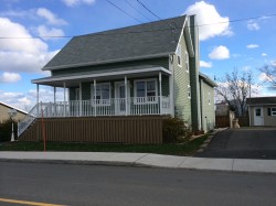 11 Rue Jeanne-d'Arc   Rivière-Du-Loup, QC G5R 2L1