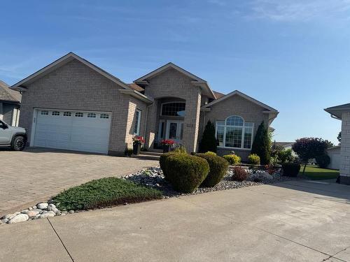 132 Wolverine Crescent, Thunder Bay, ON - Outdoor With Facade