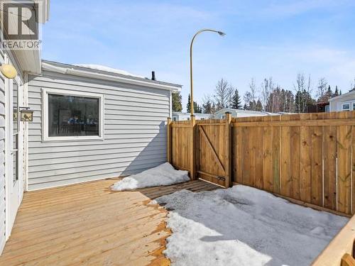 95-986 Range Road, Whitehorse, YT - Outdoor With Exterior