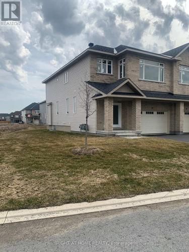 32 Wylie Way, Carleton Place, ON - Outdoor With Facade
