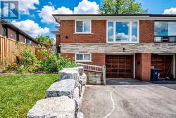 26 DELLBROOK CRESCENT Toronto, ON M9L 1E2