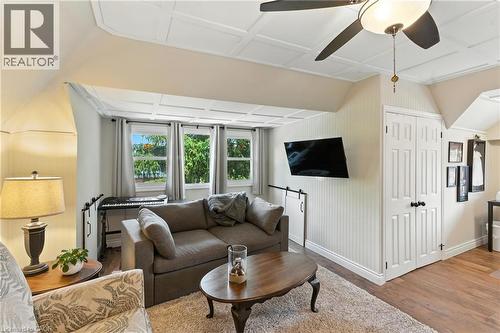 Finished attic space living area - 98 Kensington Avenue S, Hamilton, ON - Indoor Photo Showing Living Room