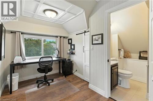 Finished attic space - 98 Kensington Avenue S, Hamilton, ON - Indoor