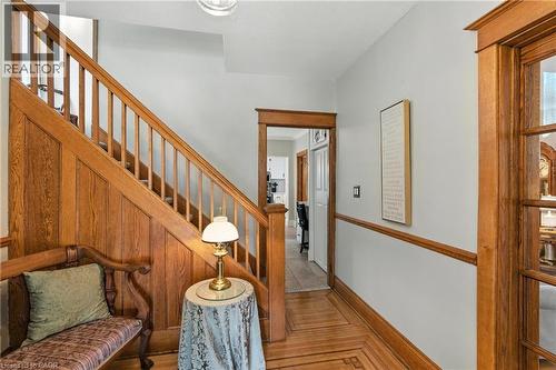 Foyer - 98 Kensington Avenue S, Hamilton, ON - Indoor Photo Showing Other Room