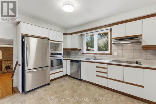 7 Lichty Crescent, Kitchener, ON - Indoor Photo Showing Kitchen With Double Sink