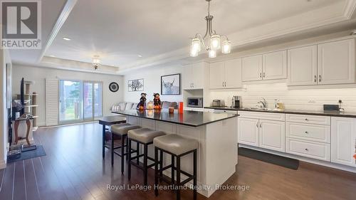 13 - 33 Fairhaven Lane, Goderich (Goderich (Town)), ON - Indoor Photo Showing Kitchen With Upgraded Kitchen