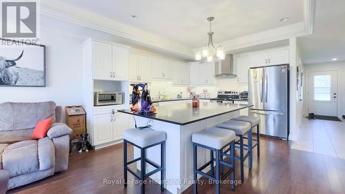 13 - 33 Fairhaven Lane, Goderich (Goderich (Town)), ON - Indoor Photo Showing Kitchen
