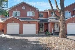 4 THORNBURY CRESCENT  Ottawa, ON K2G 6C6