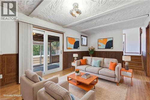 7 Lichty Crescent, Kitchener, ON - Indoor Photo Showing Living Room