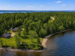 60 Hummingbird Lane Loch Lomond, NS B2E 1C4