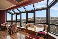 PH-N-6000 Ch. Deacon Montréal (Côte-Des-Neiges/Notre-Dame-De-Grâce), QC H3S 2T9