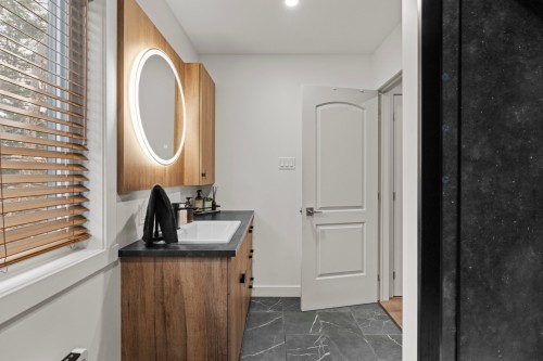 Salle de bains - 4030 Ch. Plaisance, Sainte-Julienne, QC - Indoor Photo Showing Bathroom